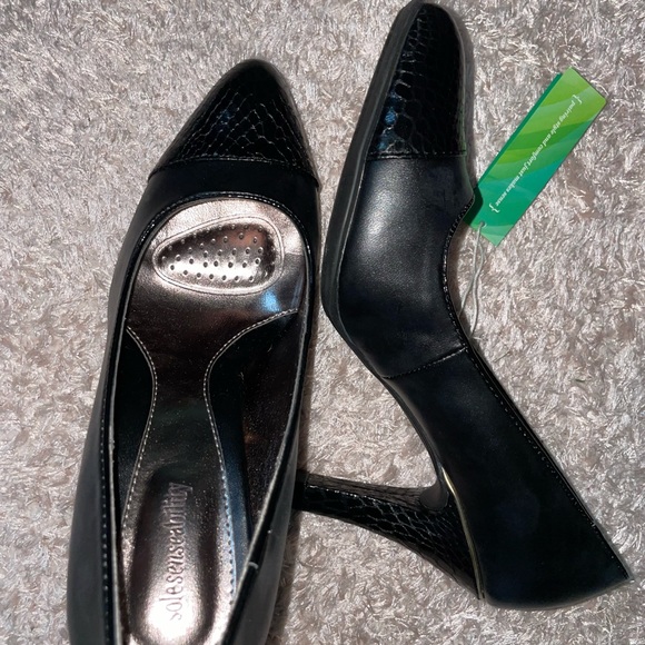 Black Solesenseability 7.5 Heels - Picture 3 of 9